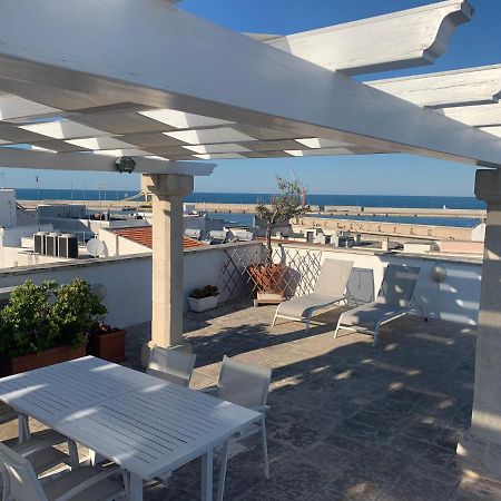 Palazzo Dei Gesuiti Appartamento Con Terrazza Privata Monopoli Eksteriør bilde