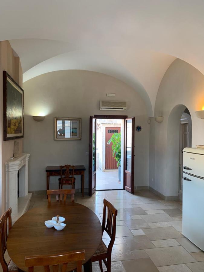 Palazzo Dei Gesuiti Appartamento Con Terrazza Privata Monopoli Eksteriør bilde